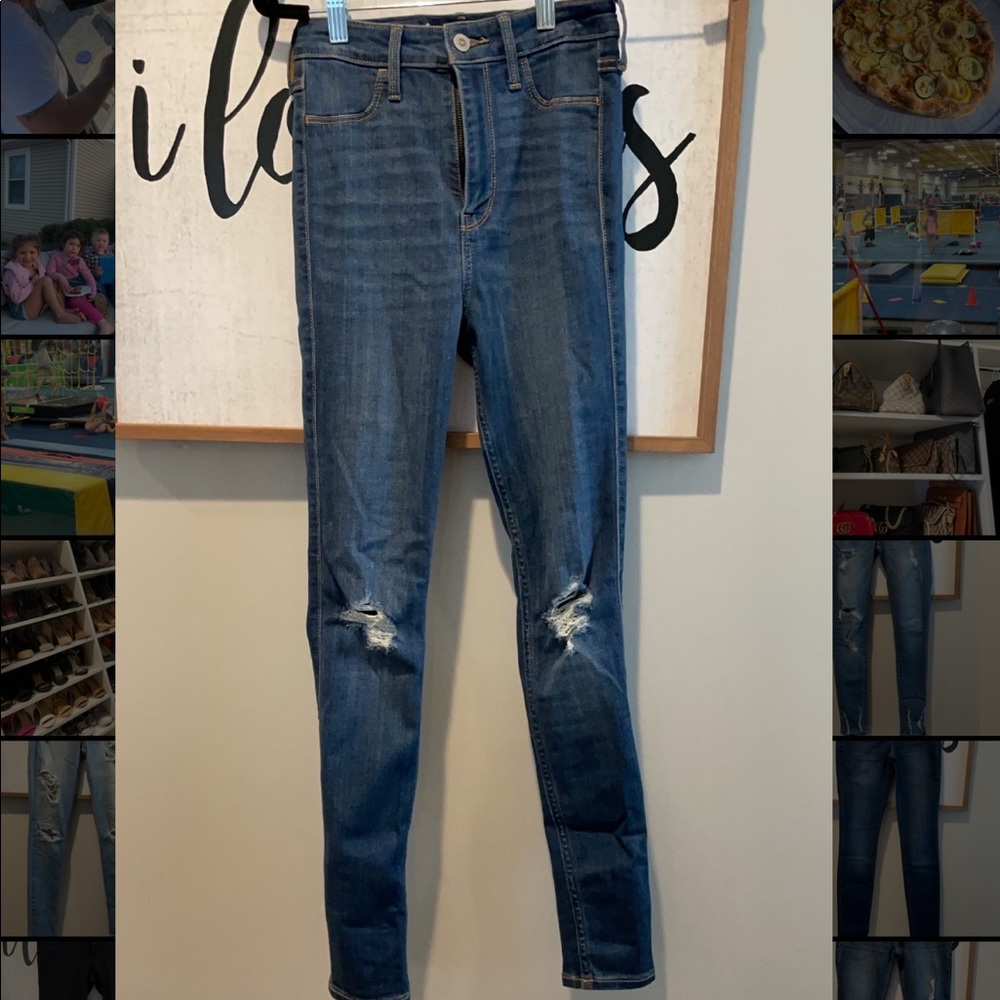 Hollister Ultra High rise Jeans